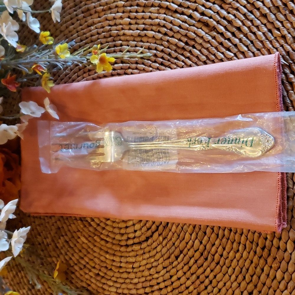 ESTIA GOURMET Cascade Floral Dinner Fork  - NWT